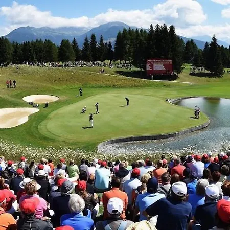 Apartamento Avec Terrasse Et Piscine - Aux Petits Sapins Crans-Montana